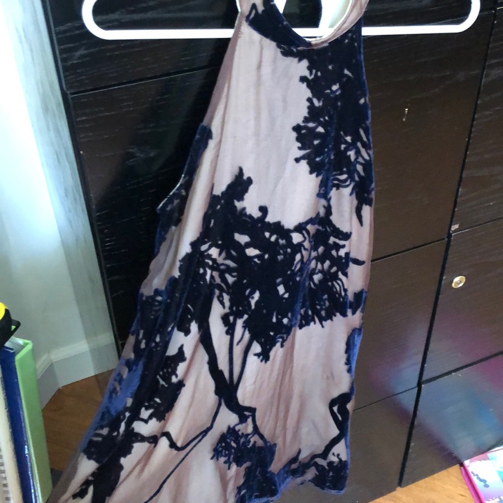 Velvet Pattern Short Halter Dress - Picture 5 of 7